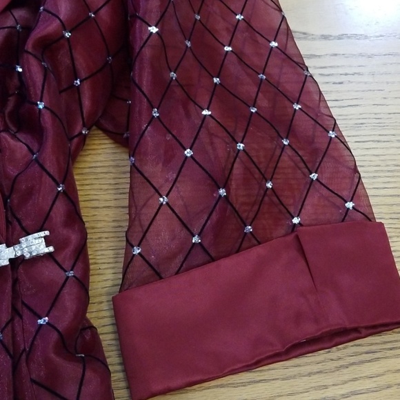 R & M Burgundy Chiffon Blazer - Picture 4 of 7